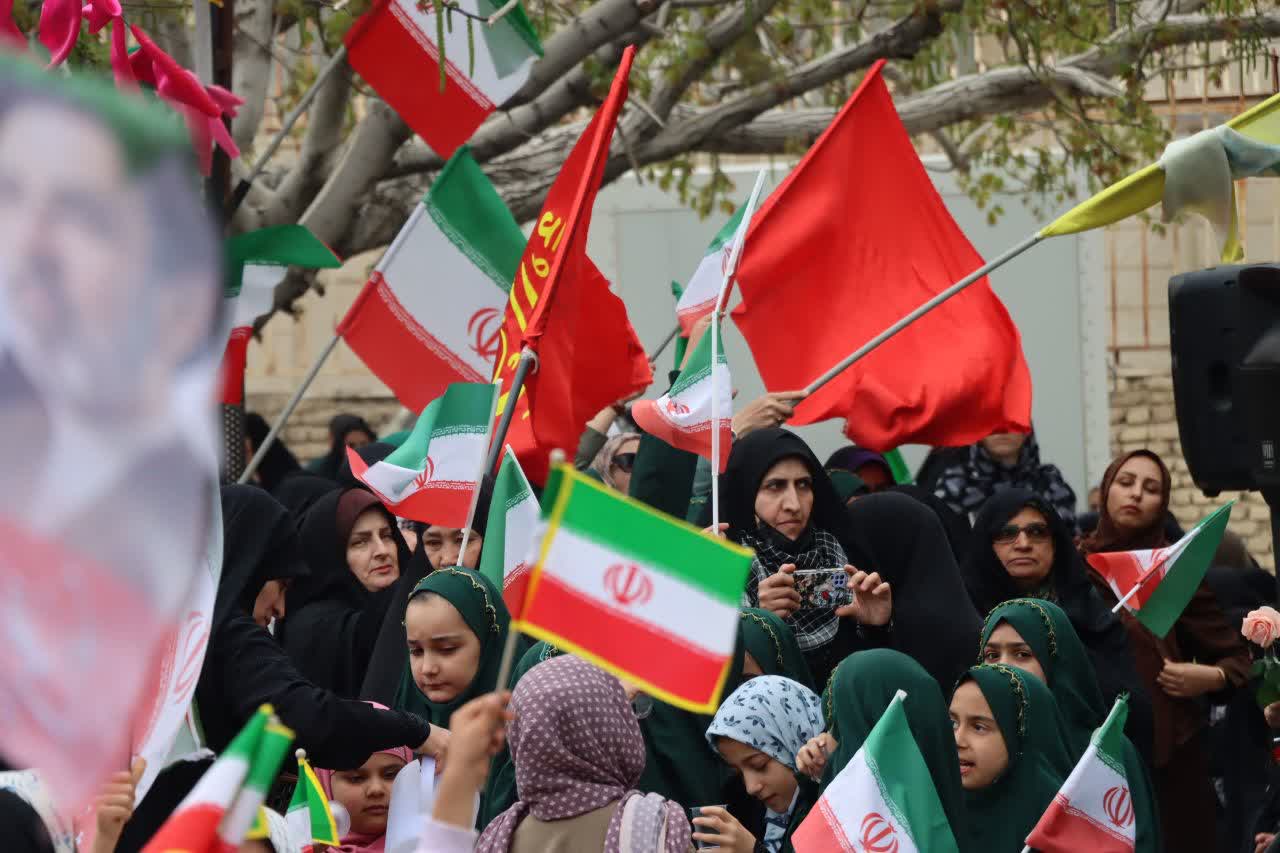 قرار شبانه مردم اقلید در ایستگاه پنجاه و یکم