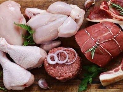 هر کیلوگرم گوشت مرغ ۳۸۰ تا ۴۰۰ هزار تومان به فروش می‌رسد