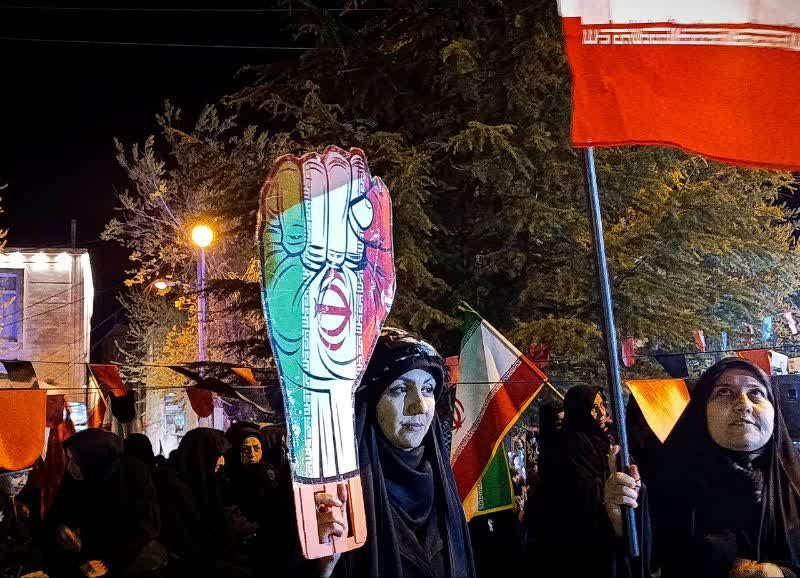 پرچمداری مردم اقلید در شب شهادت امام جعفر صادق(ع)