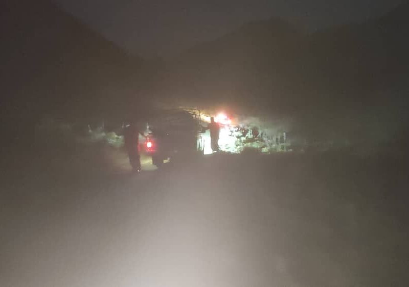 نجات افراد گرفتار در مسیر کوهستانی ادارک توسط نجاتگران هلال‌احمر اقلید
